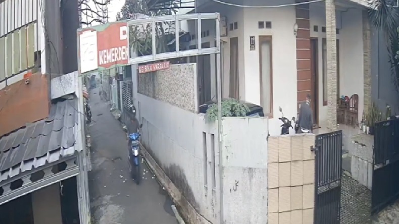 Pemotor Nekat Pamerkan Alat Vital di Gang Kecil Kawasan Cipayung, Sehari Beraksi 2 Kali