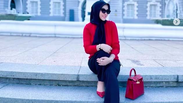 Intip Tren Warna Tas Branded yang Banyak Diburu Sosialita, Ada Color Block hingga Hitam Klasik