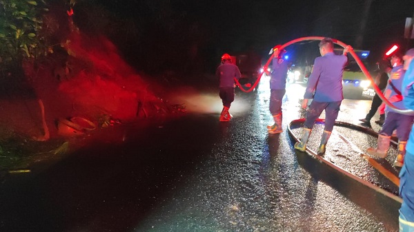 Jalur Puncak Bogor Longsor, Lalu Lintas Sempat Macet