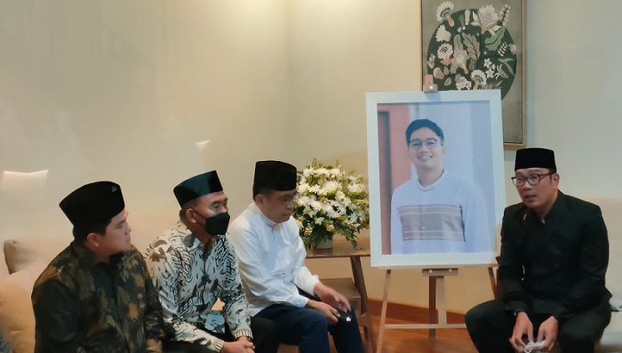 Hadiri Penyerahan Jenazah Eril, Erick Thohir: Semoga Keluarga Diberikan Kesabaran 