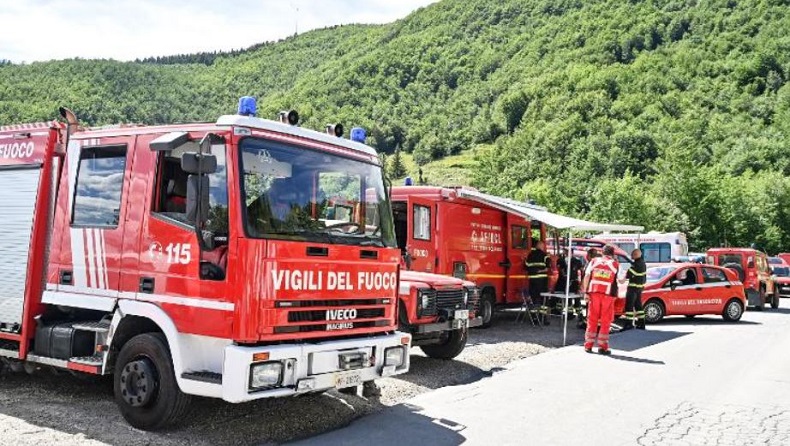 Tim SAR Temukan Lokasi Jatuhnya Helikopter di Hutan Alpen, Informasi Awal dari Pelari Gunung