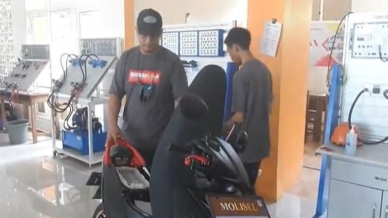 Keren, Siswa di Banjarnegara Sulap Motor Bekas Jadi Berteknologi Listrik