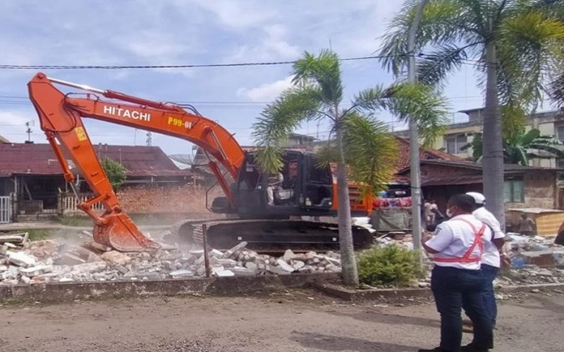 KAI Divre III Palembang Robohkan Puluhan Rumah, Ada Apa?