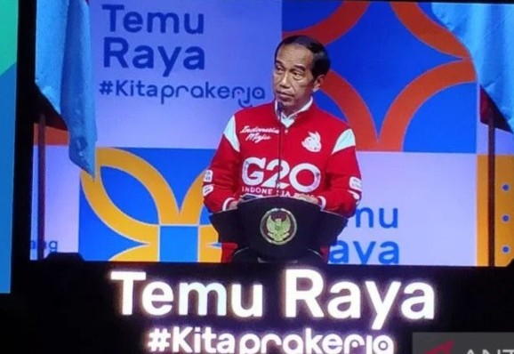 Jokowi: Menko Perekonomian Motor Penggerak Kartu Prakerja 