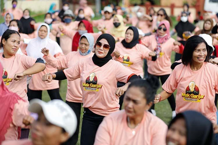 800 Emak-Emak di Yogya Deklarasi Dukung Ganjar Pranowo  Capres 2024 