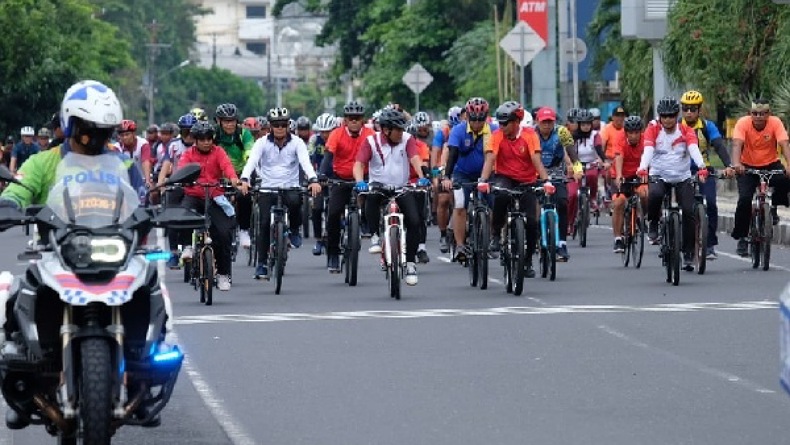 Polda Sulut Gelar Funbike Semarak Bhayangkara 2022