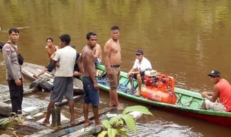 Lepas dari Gendongan, Bayi 19 Bulan di Sintang Hanyut Terbawa Arus Sungai