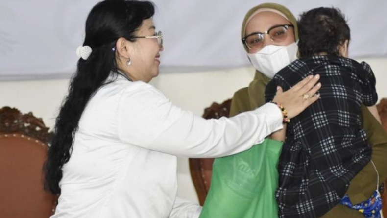 Perempuan Tani HKTI Sebar Segelas Beras Bagi Disabilitas di Gorontalo