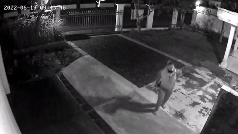 Aksi Pencuri di Banjarnegara Terekam CCTV, Kabur saat Diteriaki Maling