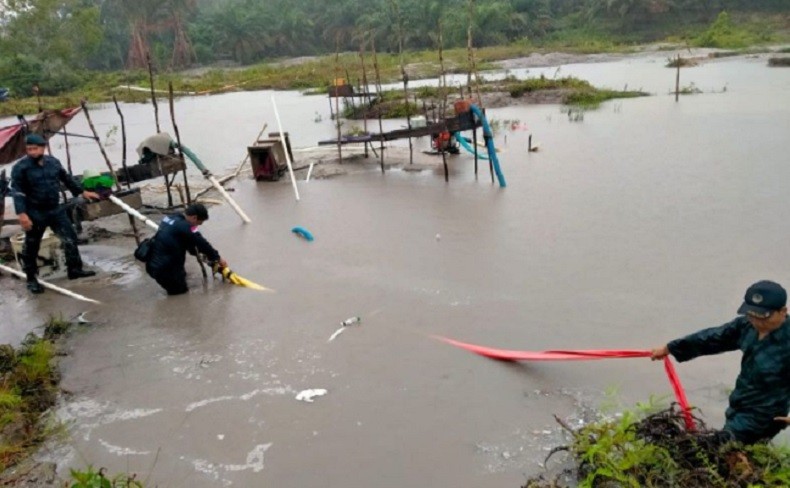 Tiga Penambang Timah di Tahura Bukit Mangkol Dilimpahkan ke Kejati Babel, Satu Buron