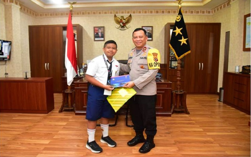 Tulis Surat untuk Kapolri, Siswa SMP dari Ambon Raih Juara 2 Se-Indonesia