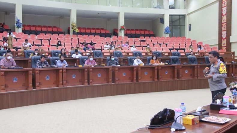 Kapolda Sulut Sharing Wawasan Kebangsaan di DPRD Sulut, Ini yang Disampaikan