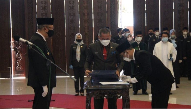 Lantik 378 Kepala Sekolah, Gubernur Kalbar Wanti-Wanti Jangan Jualan Seragam ke Siswa