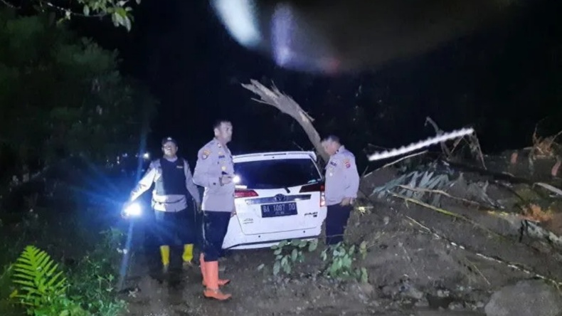 Longsor di Pasaman Barat, 1 Warga Tewas Tertimbun