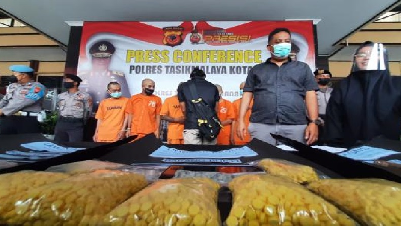 3 Pemuda Edarkan Obat Terlarang ke Anak Sekolah di Tasikmalaya Ditangkap Polisi