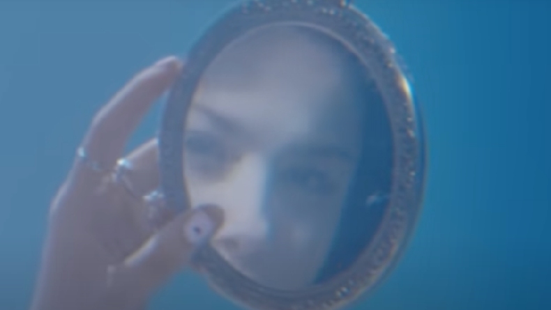 Lirik Lagu Traitor - Olivia Rodrigo, Lengkap dengan Terjemahannya