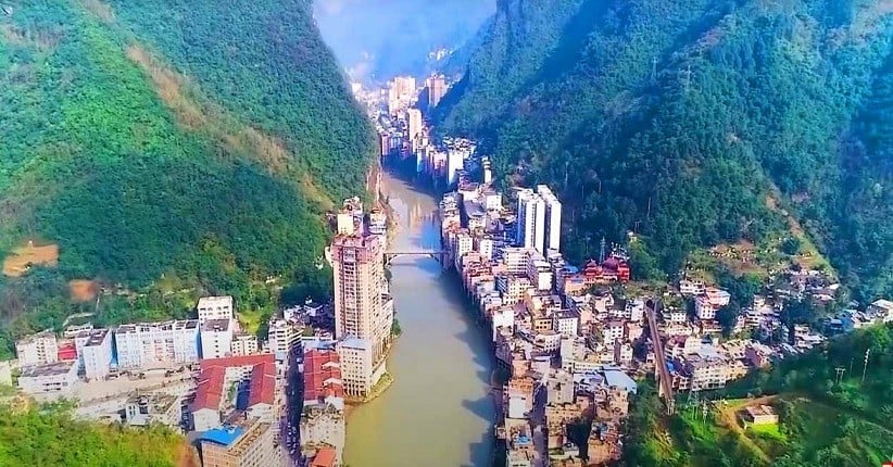 5 Kota Tersempit di Dunia, Nomor 4 Ada di Antara Pegunungan Terjal