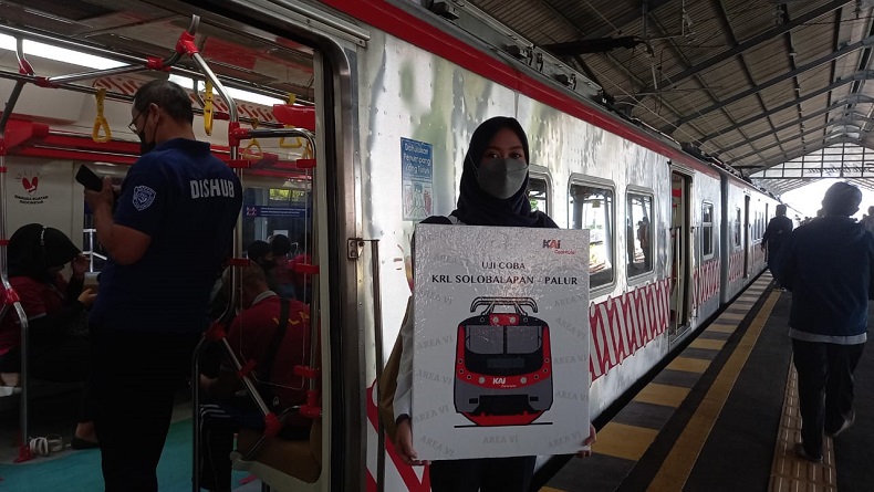 KRL Lintas Solo Balapan-Palur Diuji Coba Sepekan, Ada 4 Jadwal Perjalanan per Hari