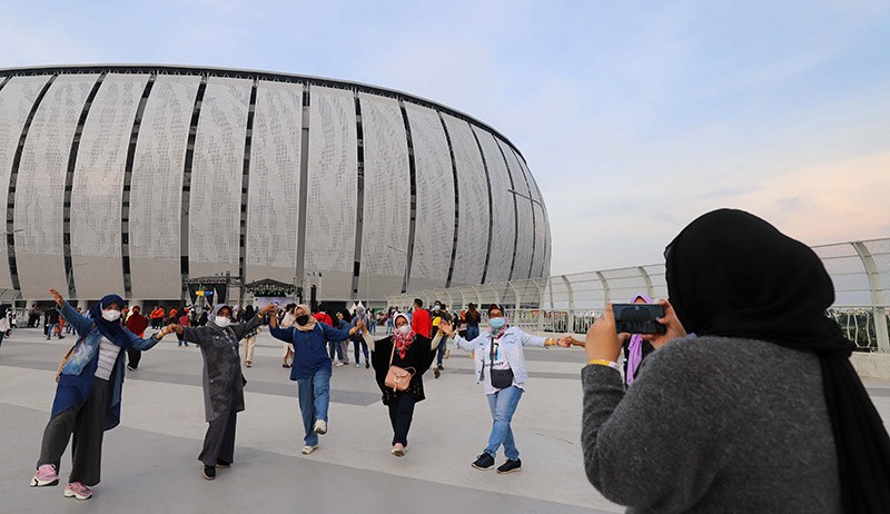 Ini 5 Rute Transjakarta Menuju JIS untuk Saksikan Grand Launching, Ada yang Gratis