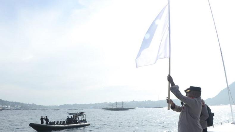 Sambut Hari Bhayangkara ke-76, Polda Papua Gelar Lomba Dayung Tradisional