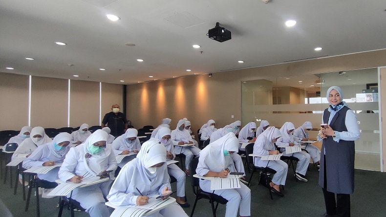 MNC Group Beri Bantuan Pembiayaan ke Rombongan Perawat yang Akan Terbang ke Arab Saudi