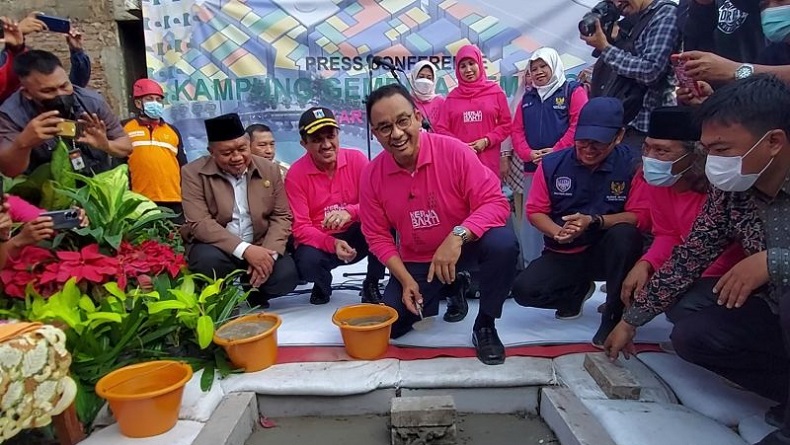 Anies Resmikan Dimulainya Pembangunan Kampung Gembira Gembrong di Jatinegara