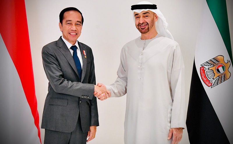 Bertemu MBZ, Presiden Jokowi Dorong Kerja Sama Indonesia-UEA Ditingkatkan di Tengah Situasi yang Menantang