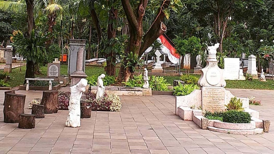Ada Dedemit Menyeramkan di Museum Taman Prasasti! 
