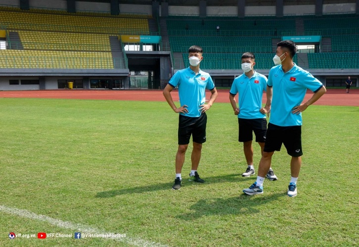 Tiba di Jakarta, Timnas Vietnam Protes Kondisi Lapangan Latihan dan Jarak ke Stadion di Piala AFF U-19