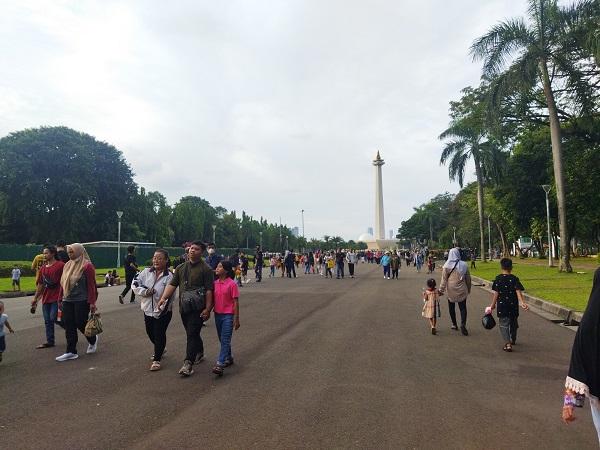 Cerita Pengunjung Monas yang Kecewa Tak Bisa Berlama-lama karena Ada Pembatasan Waktu