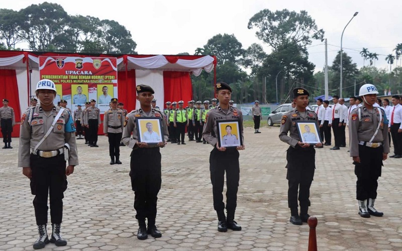 3 Polisi Dipecat karena Pelanggaran Disiplin, Kapolres Muratara Sedih 