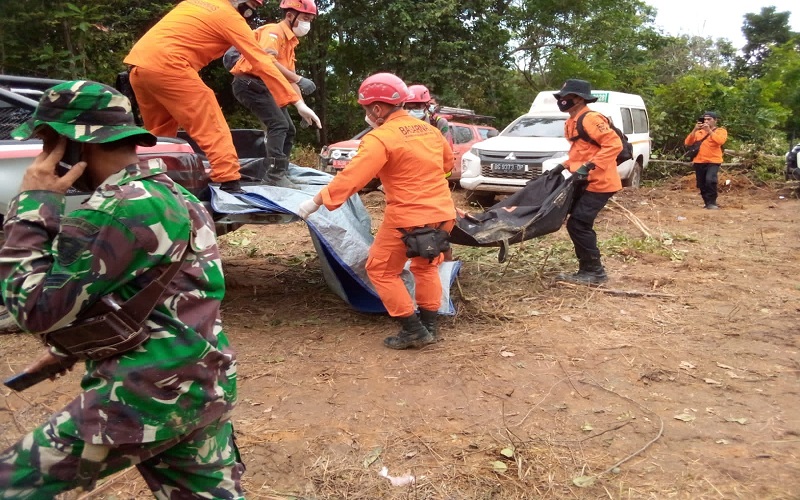 Polisi Selidiki Penyebab 2 Pria Tewas dalam Sumur Minyak Ilegal di Muara Enim 
