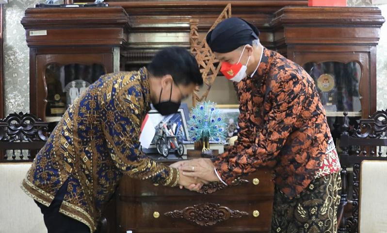Raja Mangkunegara X Temui Ganjar, Ini yang Dibahas