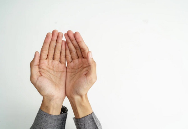 Iman Artinya Membenarkan, Ini Makna secara Bahasa dan Istilah