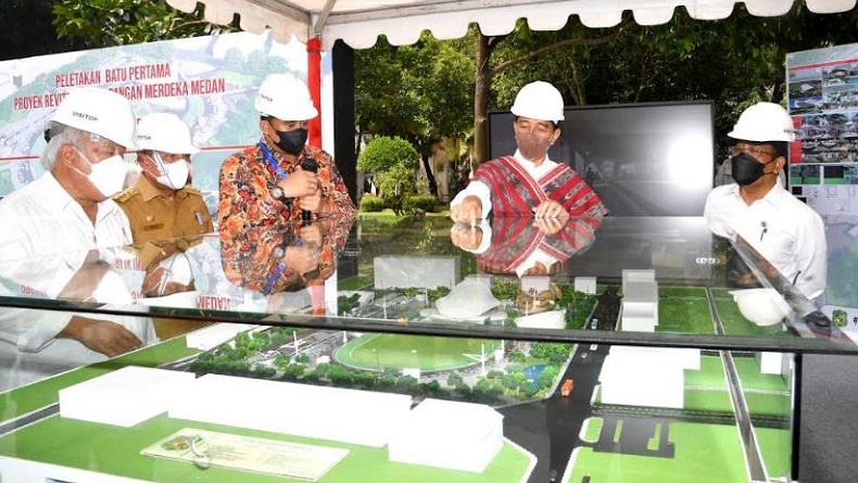Jokowi Didampingi Bobby Nasution Canangkan Revitalisasi Lapangan Merdeka Medan