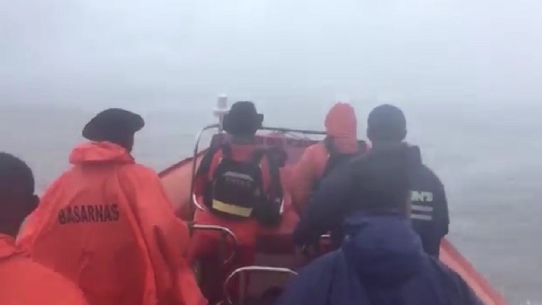 Speedboat Bawa 40 Penumpang Hilang Kontak akibat Cuaca Buruk di Perairan Malut