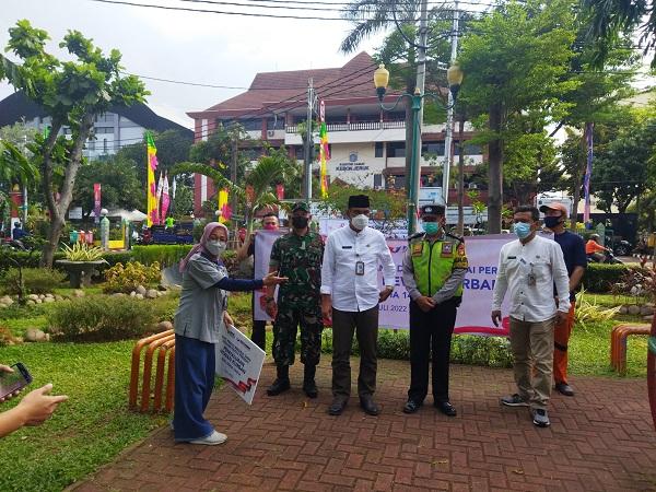 Terima Bantuan Hewan Kurban dari MNC Peduli dan Perindo, Polsek Kebon Jeruk: Semoga Bisa Berlanjut