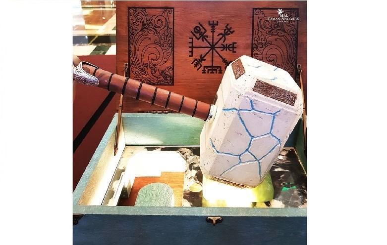 Jelajahi New Asgard di Instalasi Marvel Studios Thor: Love and Thunder Mal Taman Anggrek