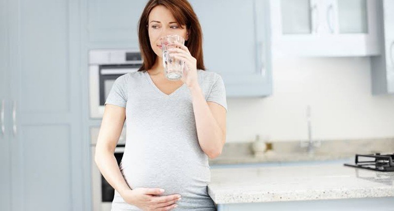 Dokter Ungkap Minum Air Galon Tidak Akan Ganggu Kesehatan Ibu dan Janin 