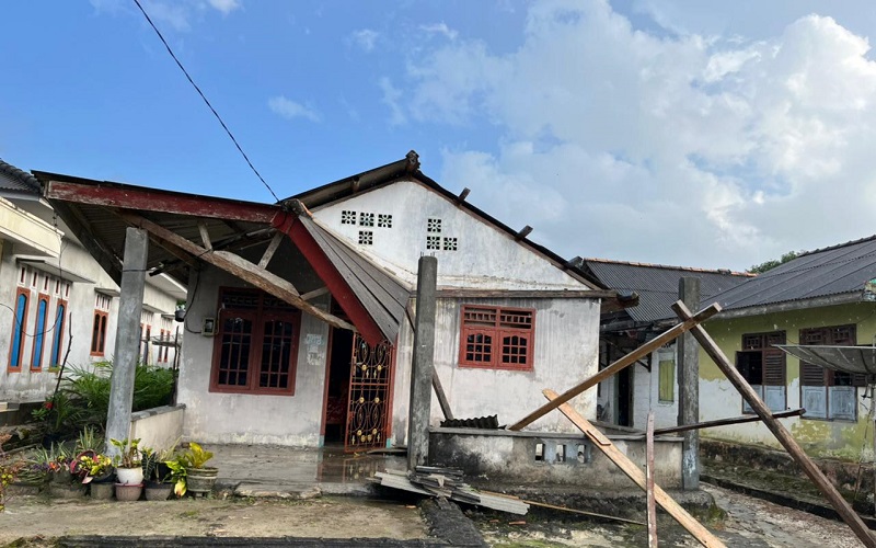 Cuaca Ekstrem Terjang Bangka Tengah, Belasan Rumah Rusak
