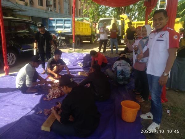 Sembelih Hewan Kurban, DPD Perindo Jakut: untuk Dinikmati Bersama Masyarakat Sekitar