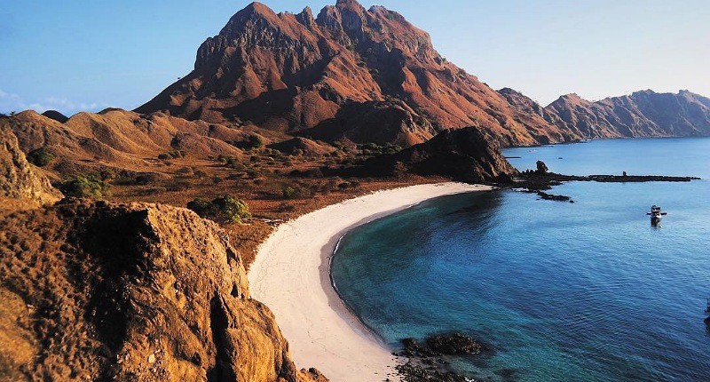 Wisata ke Pulau Komodo, Pengunjung Wajib Bayar Biaya Konservasi Rp3,75 Juta