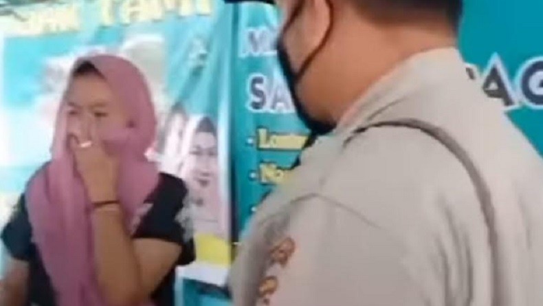 Tepergok Mencuri di Warung, Emak-Emak Berdaster Hitam Menangis Ditangkap Warga