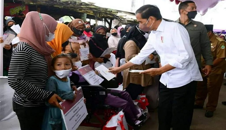 Kunjungan Jokowi ke Subang, Warga: Seneng lah Bisa Salaman dan Dikasih Amplop