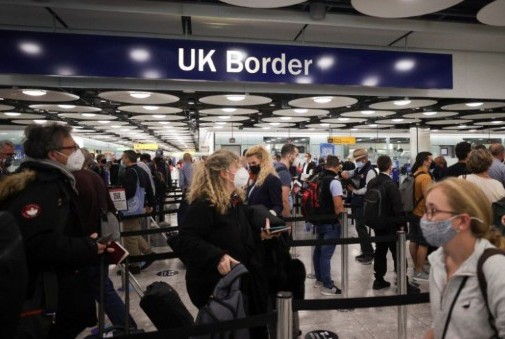 Bandara Heathrow Inggris Minta Maskapai Setop Jual Tiket untuk Musim Panas, Ini Alasannya