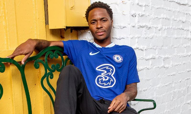 Raheem Sterling Resmi Gabung Chelsea: London Rumah Saya!