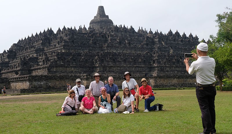 Menparekraf Targetkan Pendapatan Devisa dari Kunjungan Wisman Ke Candi Borobudur Rp30 Triliun per Tahun