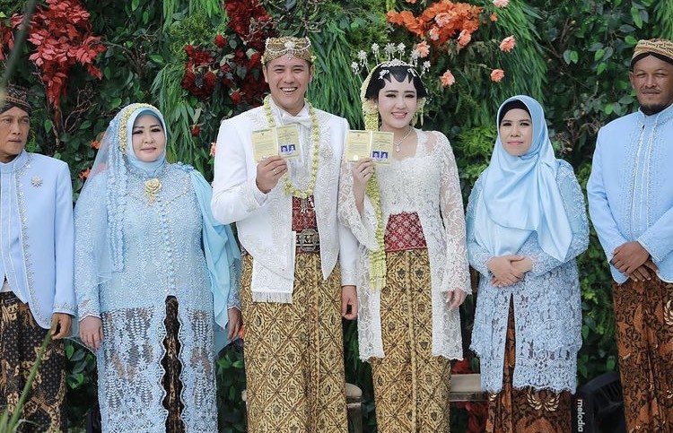 Resmi Menikah Via Vallen dan Chevra Yolandi Bocorkan Destinasi Momen Bulan Madu, Ternyata ke Sini