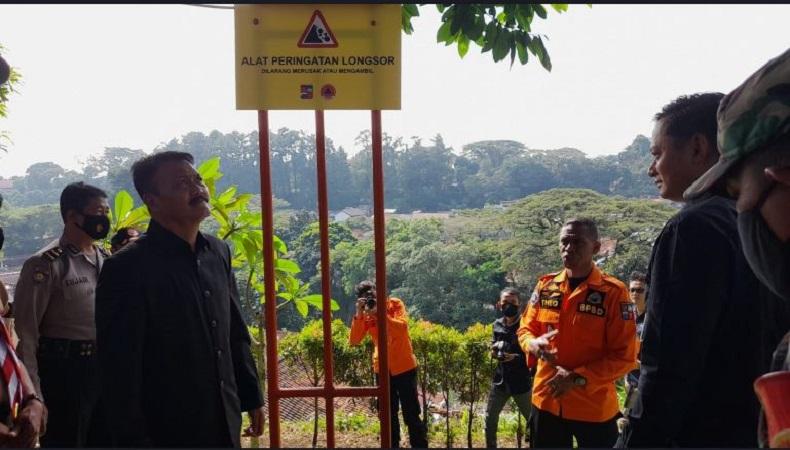 BPBD Kota Bogor Pasang Alat Peringatan Dini Longsor, Begini Cara Kerjanya