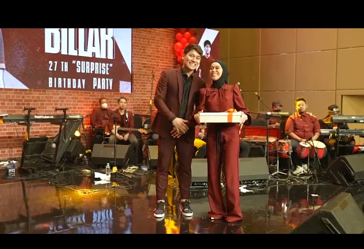 Lesti Mendadak Nyanyi Shopee COD di Acara Ulang Tahun Billar, Netizen Dibuat Kaget